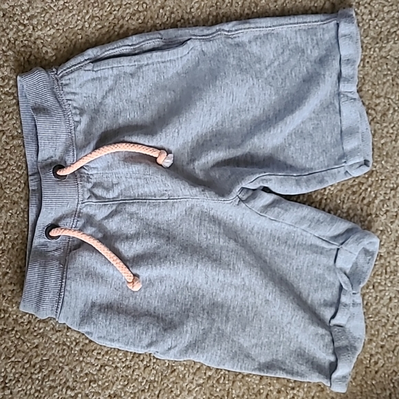 Set of shirt + shorts size 4, grey for kids - Picture 5 of 6